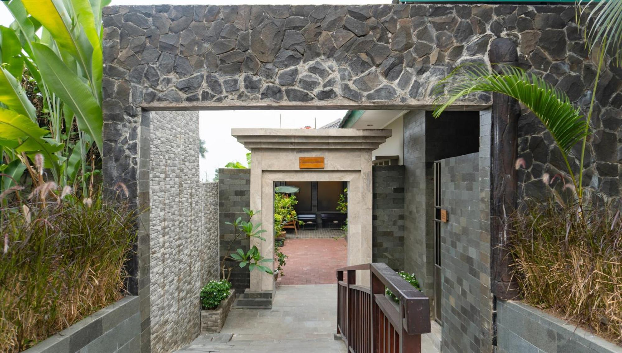 Grand Sunshine Resort & Convention Soreang Extérieur photo